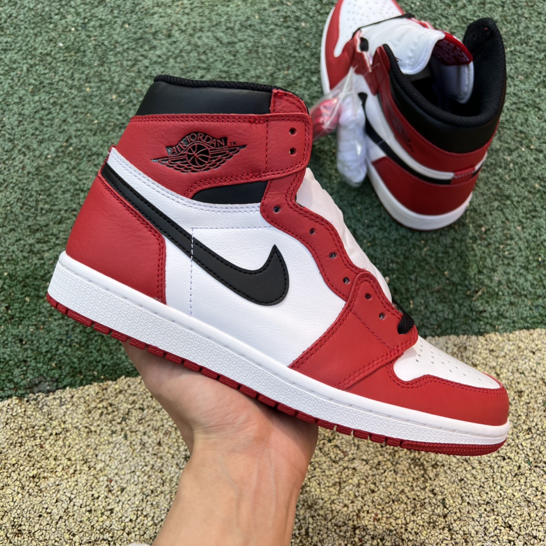 Jordan 1 Retro Chicago 555088-101