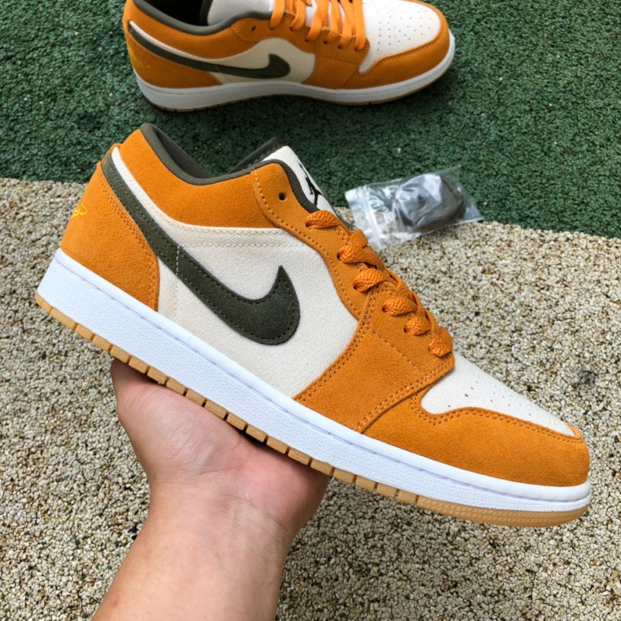 Jordan 1 Low SE Light Curry DH6931-102