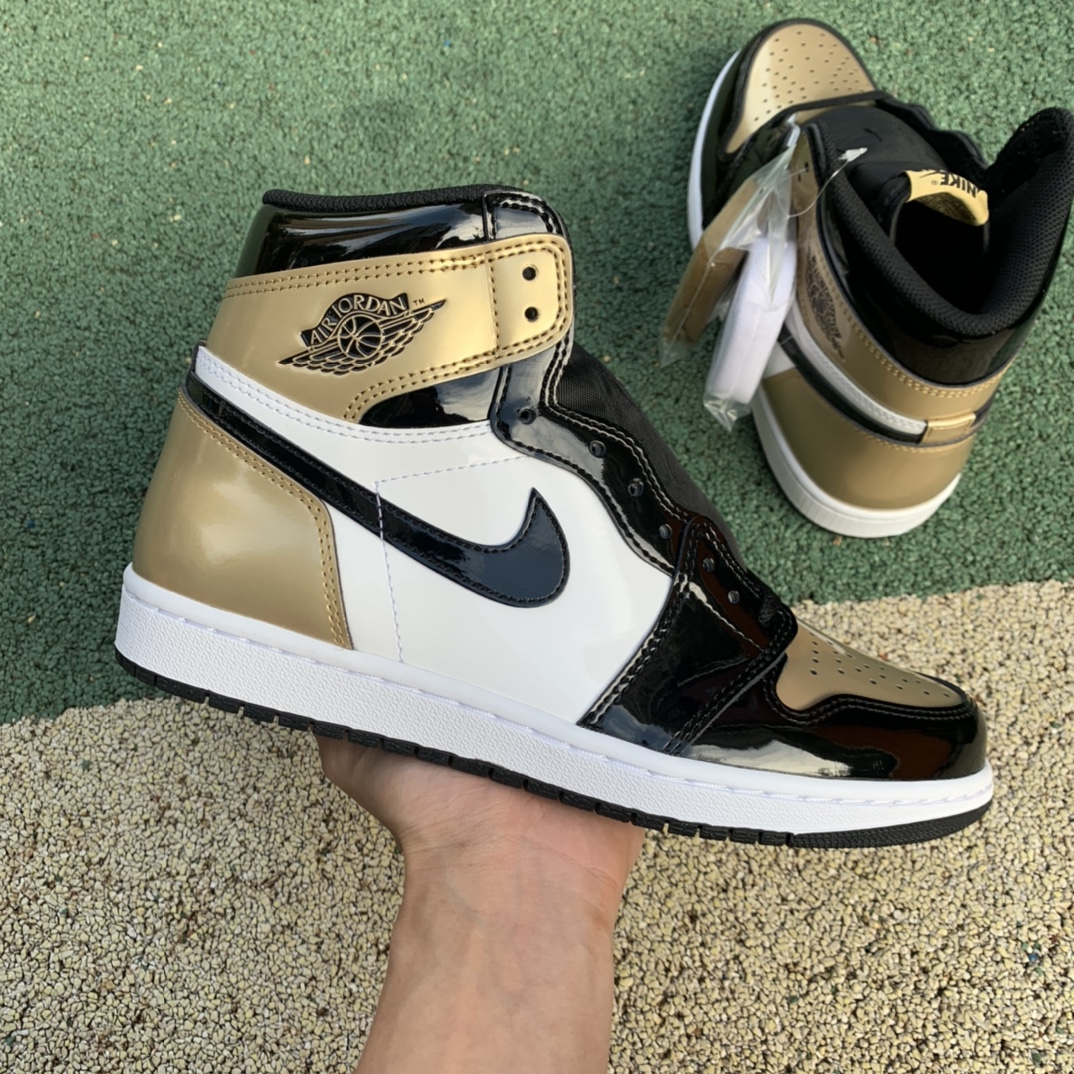 Jordan 1 Retro High NRG Patent Gold Toe 861428-007