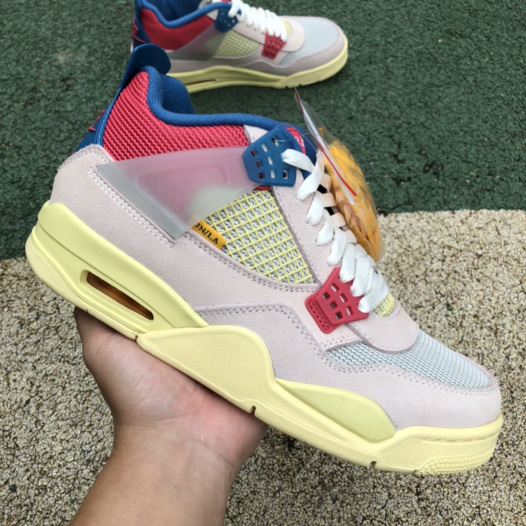 Jordan 4 Retro Union Guava Ice DC9533-800