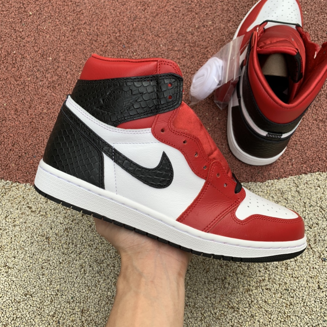 Jordan 1 Retro High Satin Snake Chicago CD0461-601