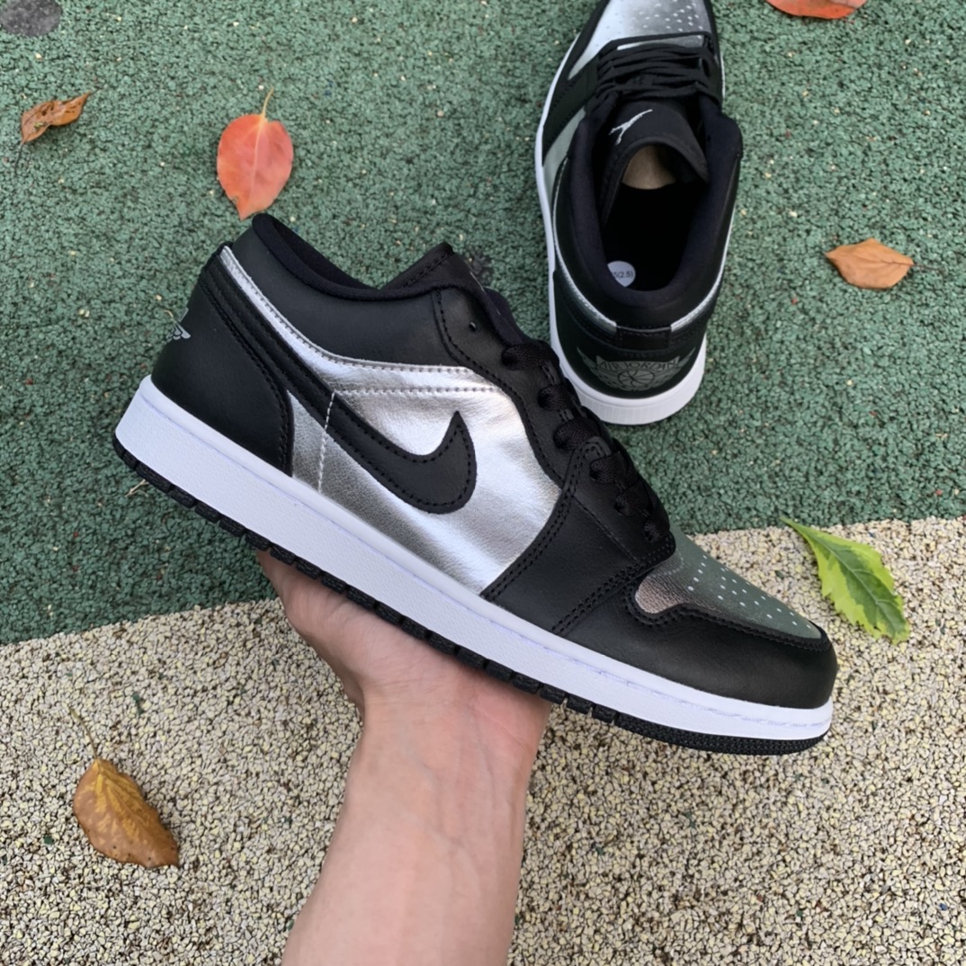 Jordan 1 Low SE Black Metallic Silver DA5551-001
