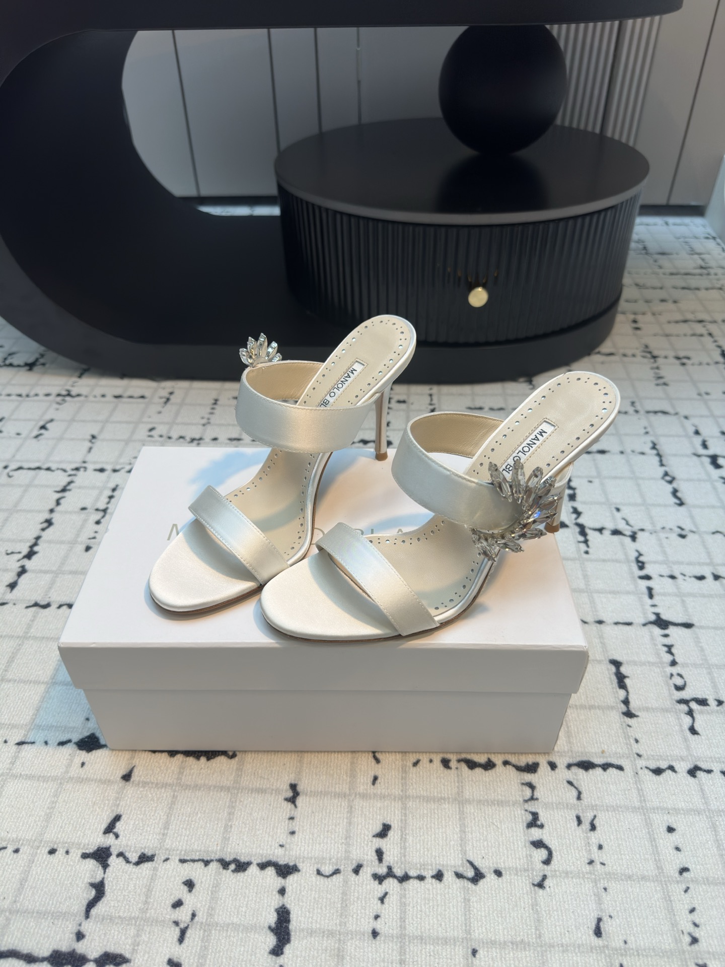 Manolo Blahnik 2024 Chivela 90 Satin Sandal