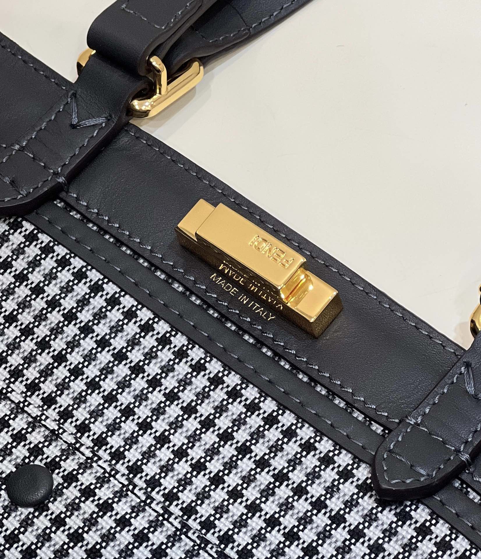 Fendi X-Tote 8BH374 Black