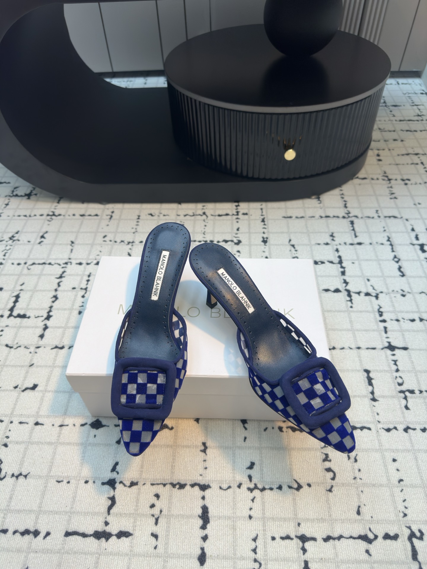 MANOLO BLAHNIK Women's Maysalebi Heeled Mules Printed Cotton 70