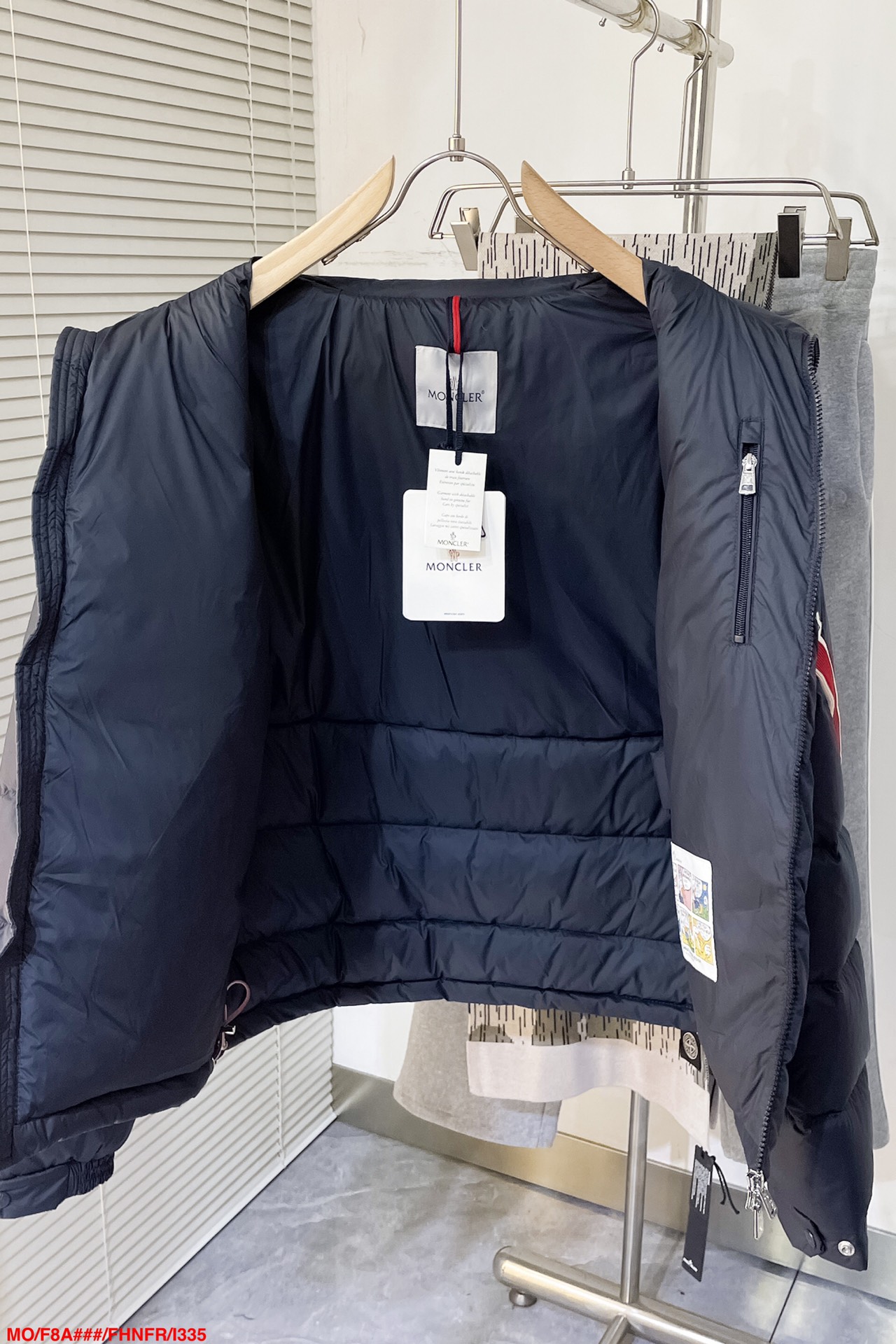 Solayan Hooded Short Down Jacket