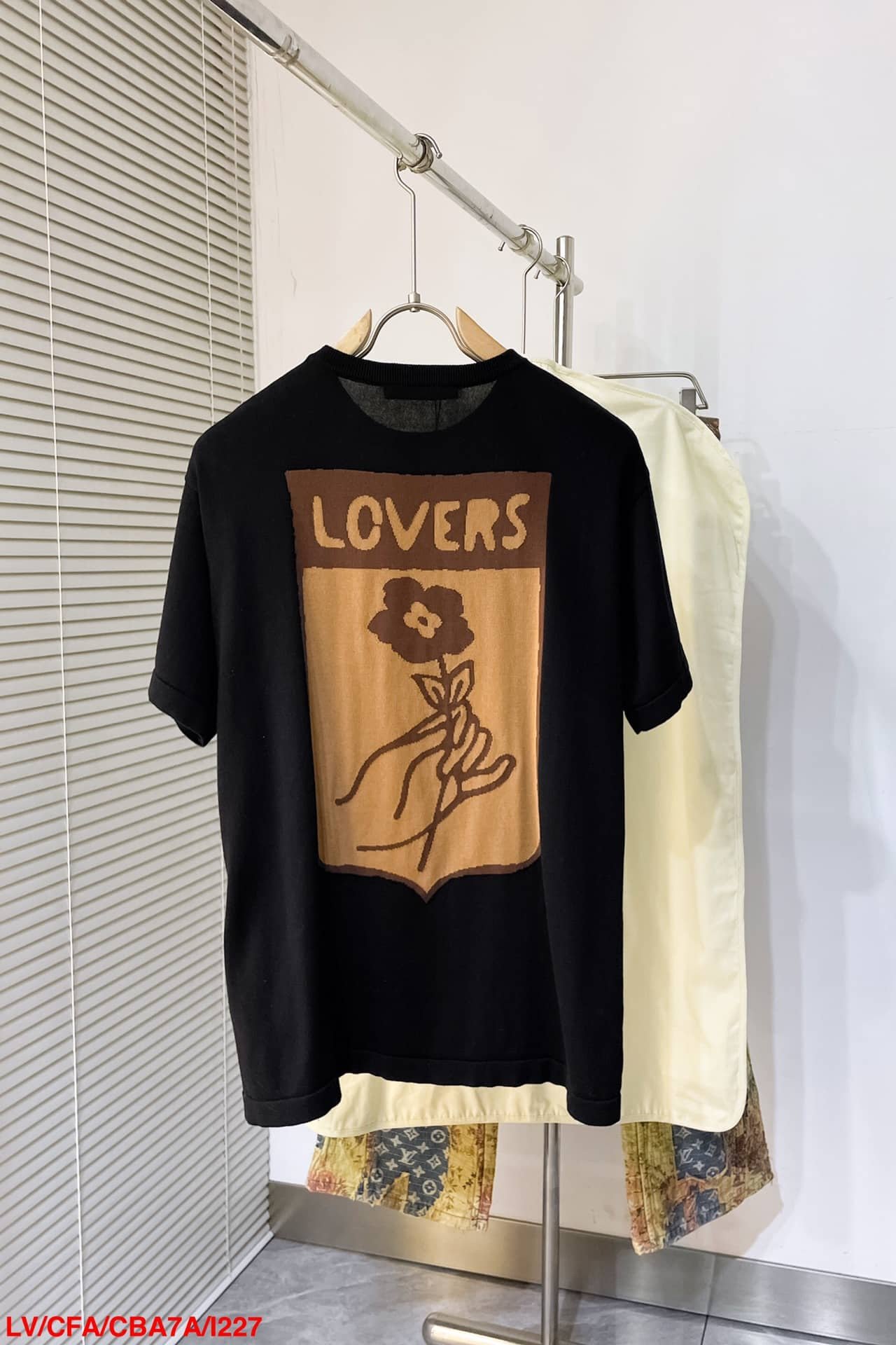 Graphic Short-Sleeved Crewneck