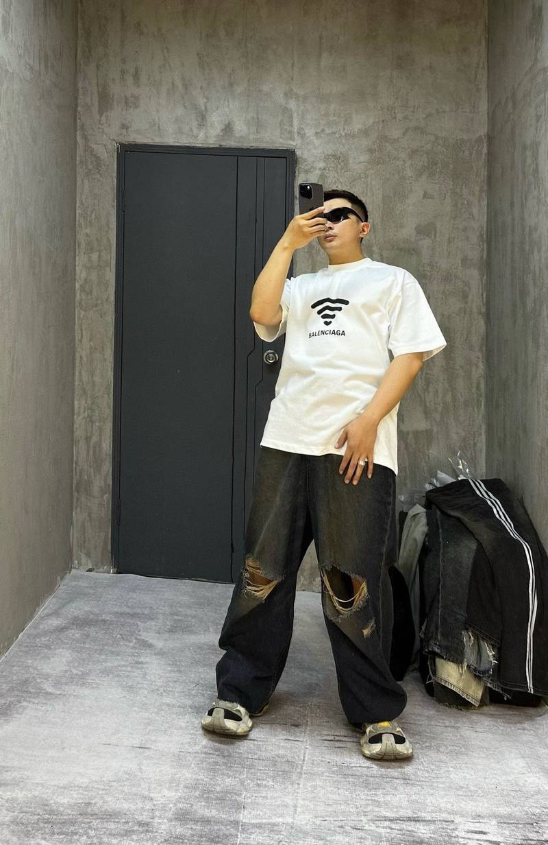 Balenciaga Lo_ve T-Shirt Medium Fit