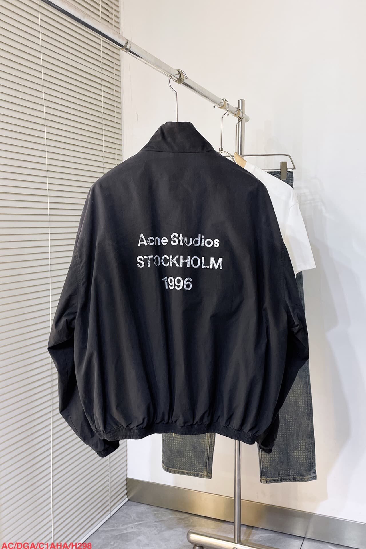 Logo zipper jacket