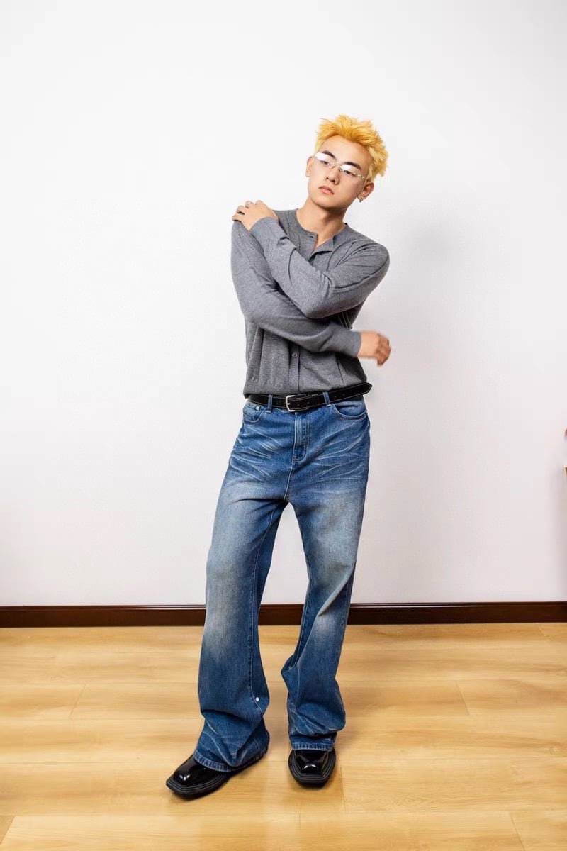 Loose fit jeans