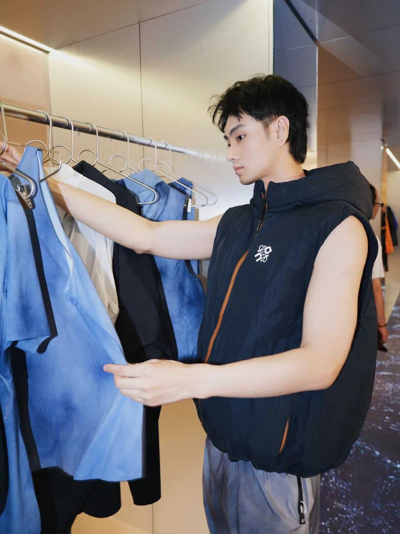LOEWE x ON vest