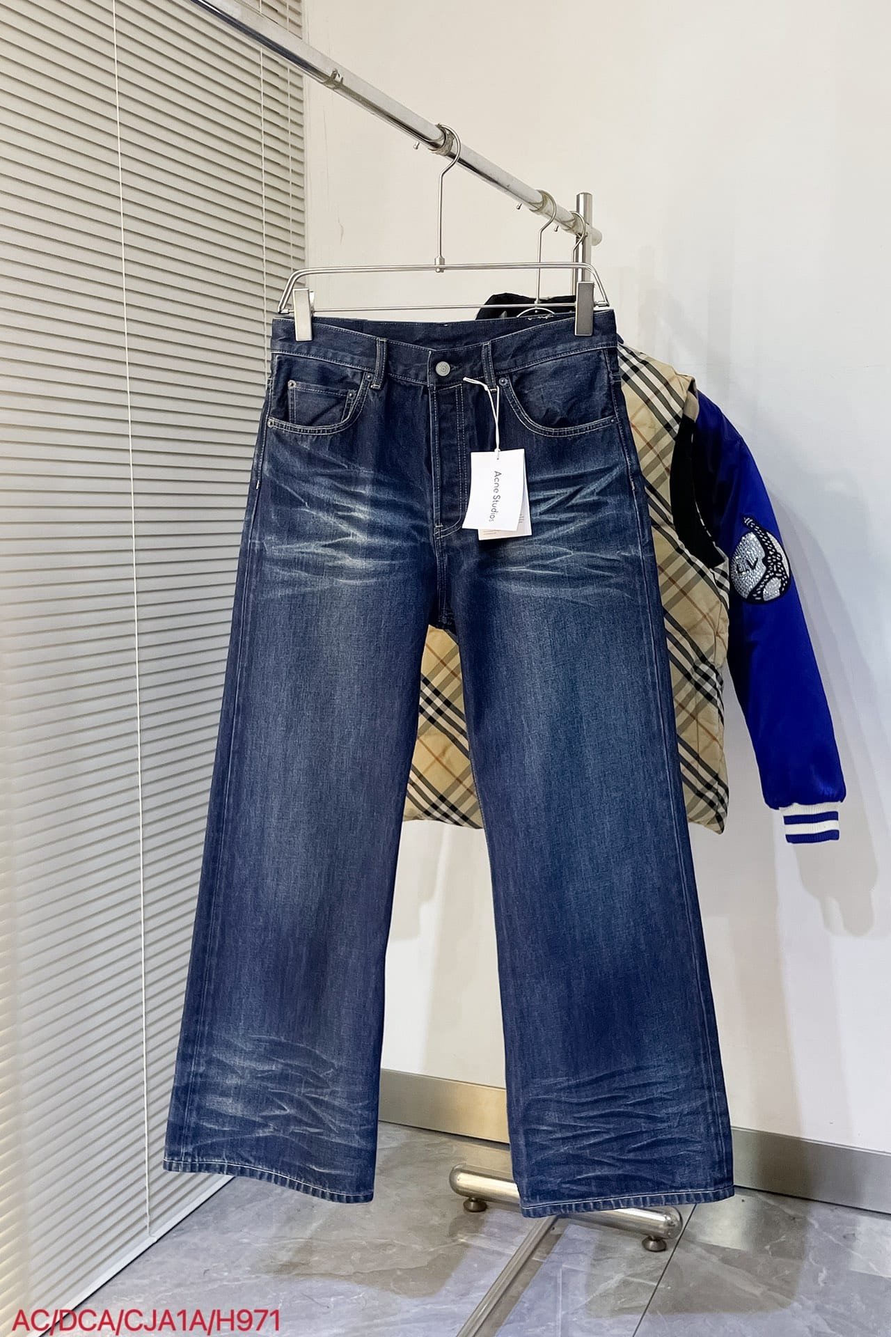 Loose fit jeans