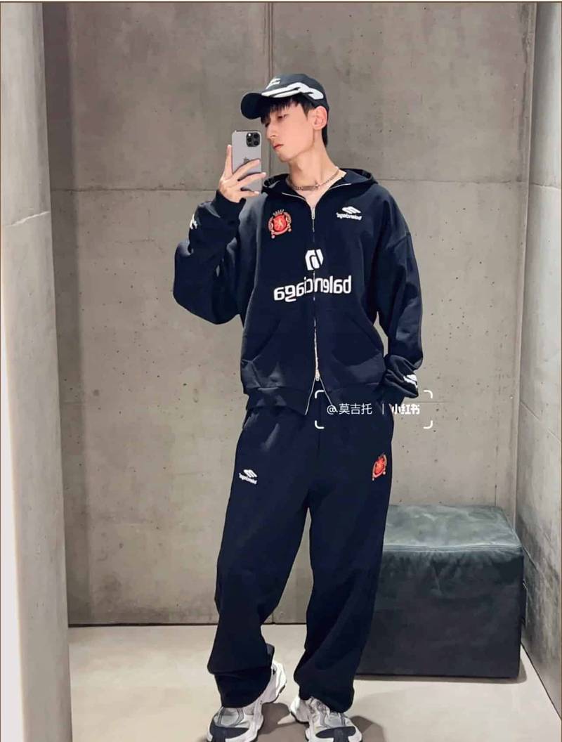 Balenciaga Soccer Baggy Sweatpants in black and white medium fleece