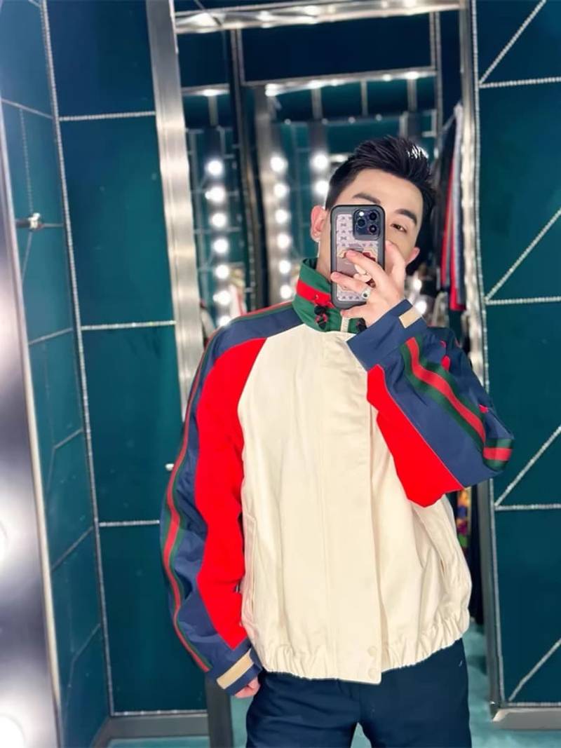 Gucci cotton nylon jacket with patch