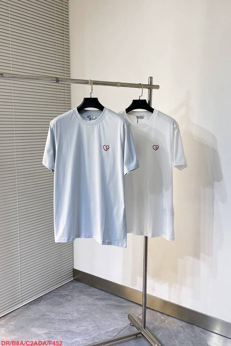 Dior CD Heart Relaxed-Fit T-Shirt