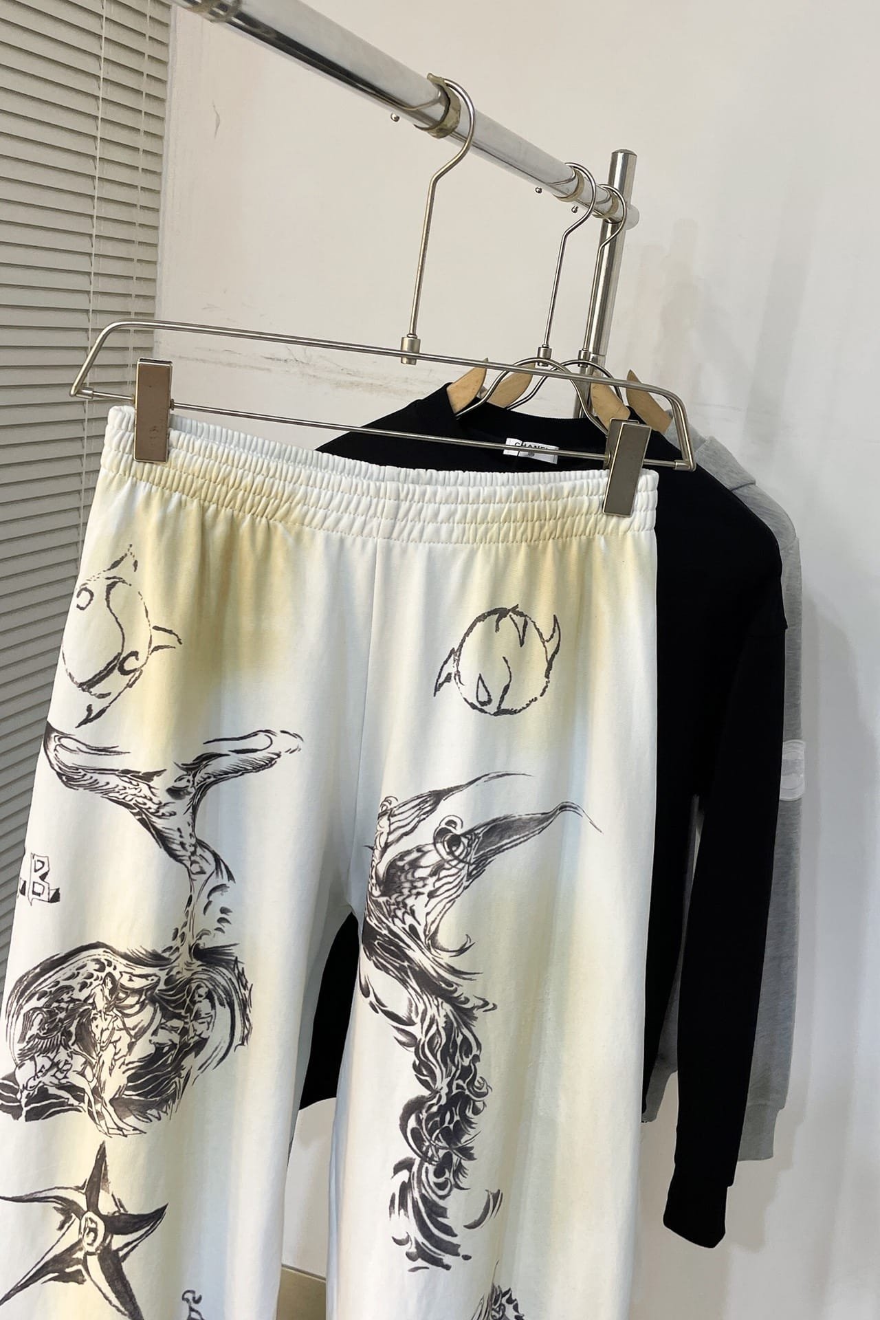 Men s Tat Baggy Sweatpants in Beige/brown
