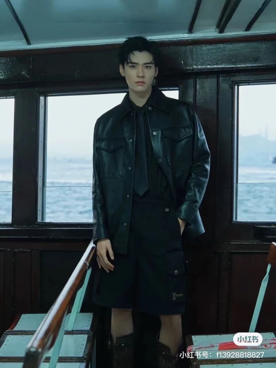 LV Cotton Utility Cargo Shorts