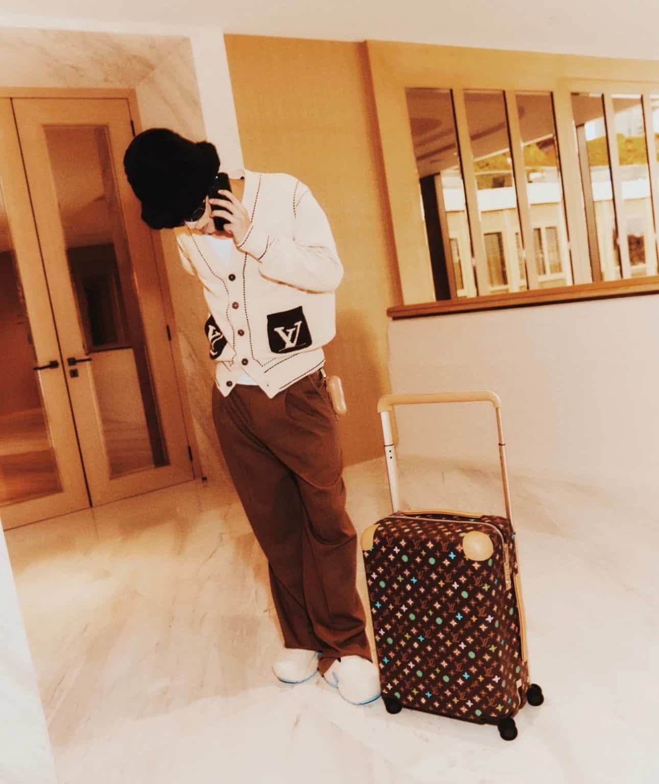 LV Signature Light Cardigan