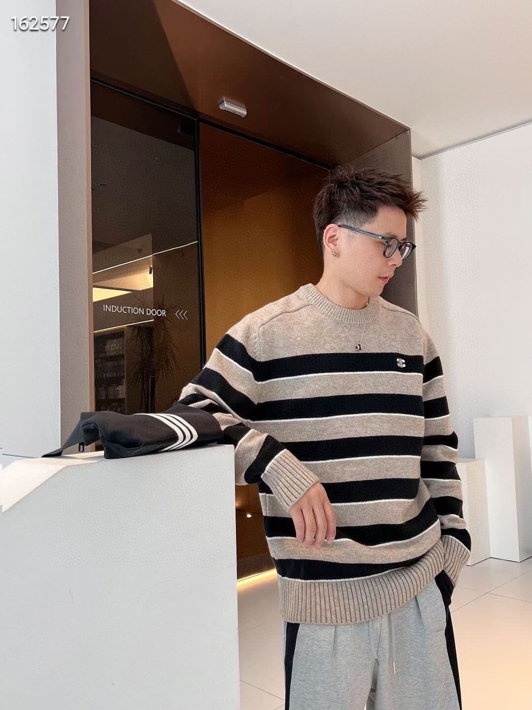 crew neck sweater in wool