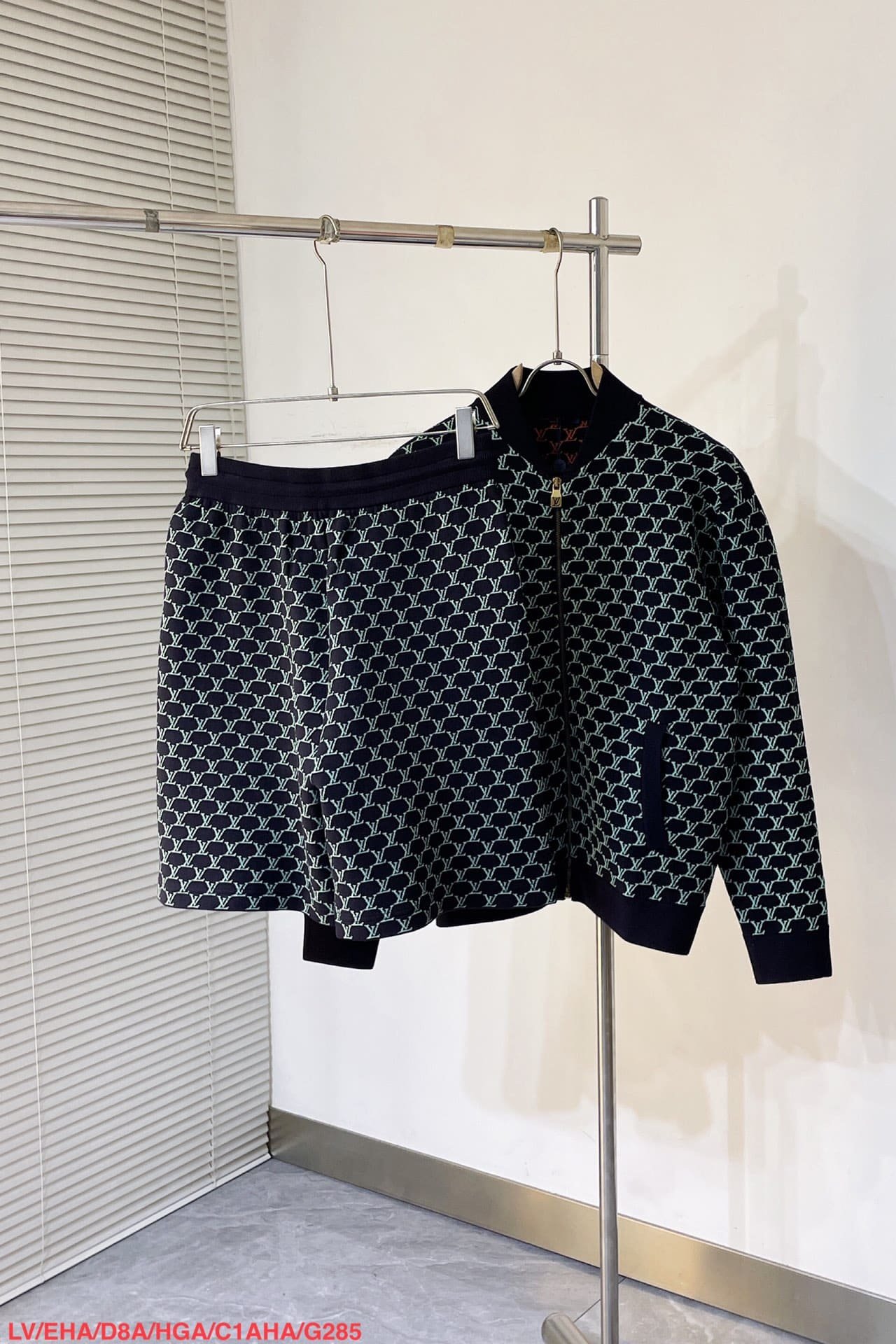 LV Double Face Cotton Jersey Bomber+Shorts