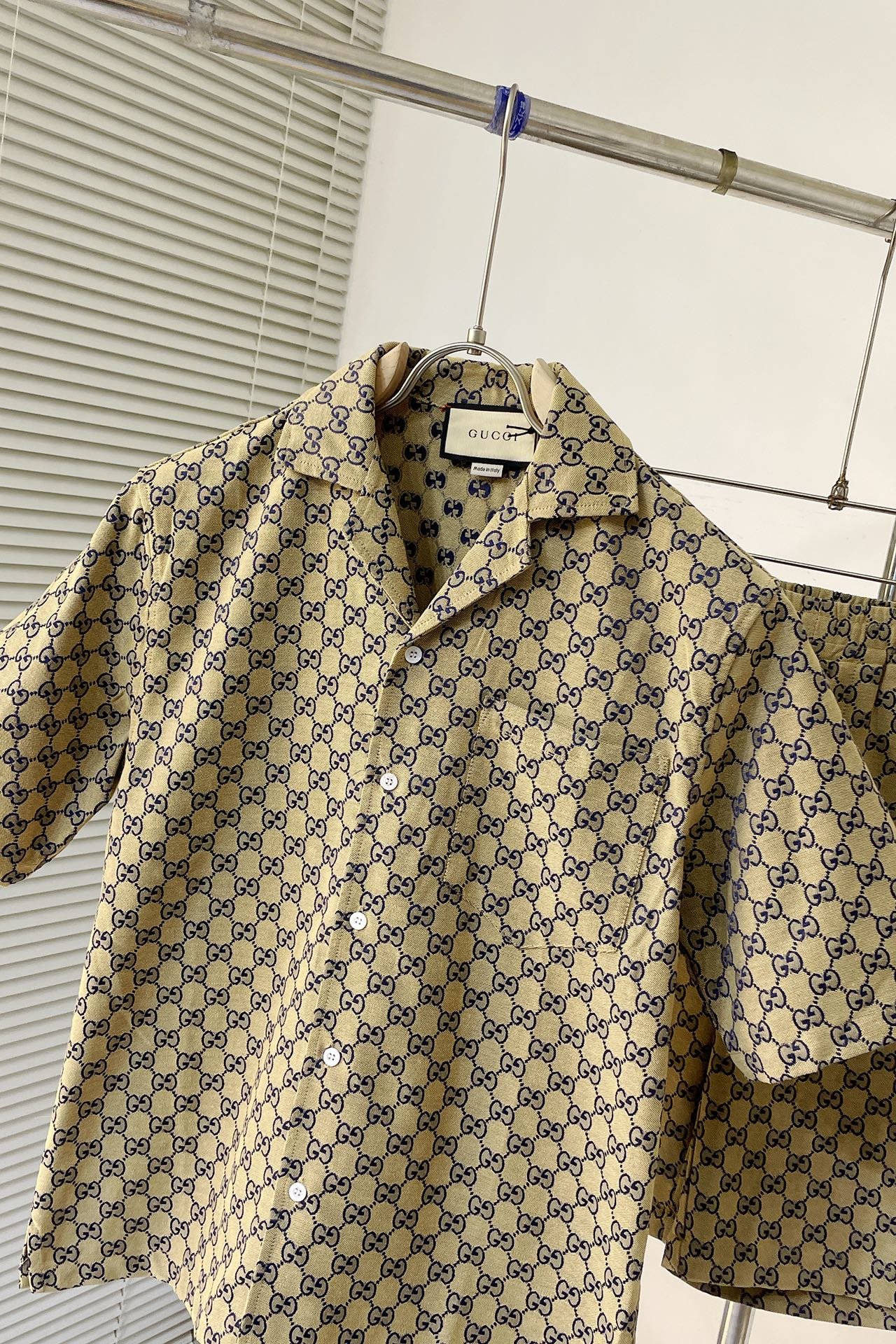 Gucci gg linen blend canvas shirt+gg supreme linen shorts