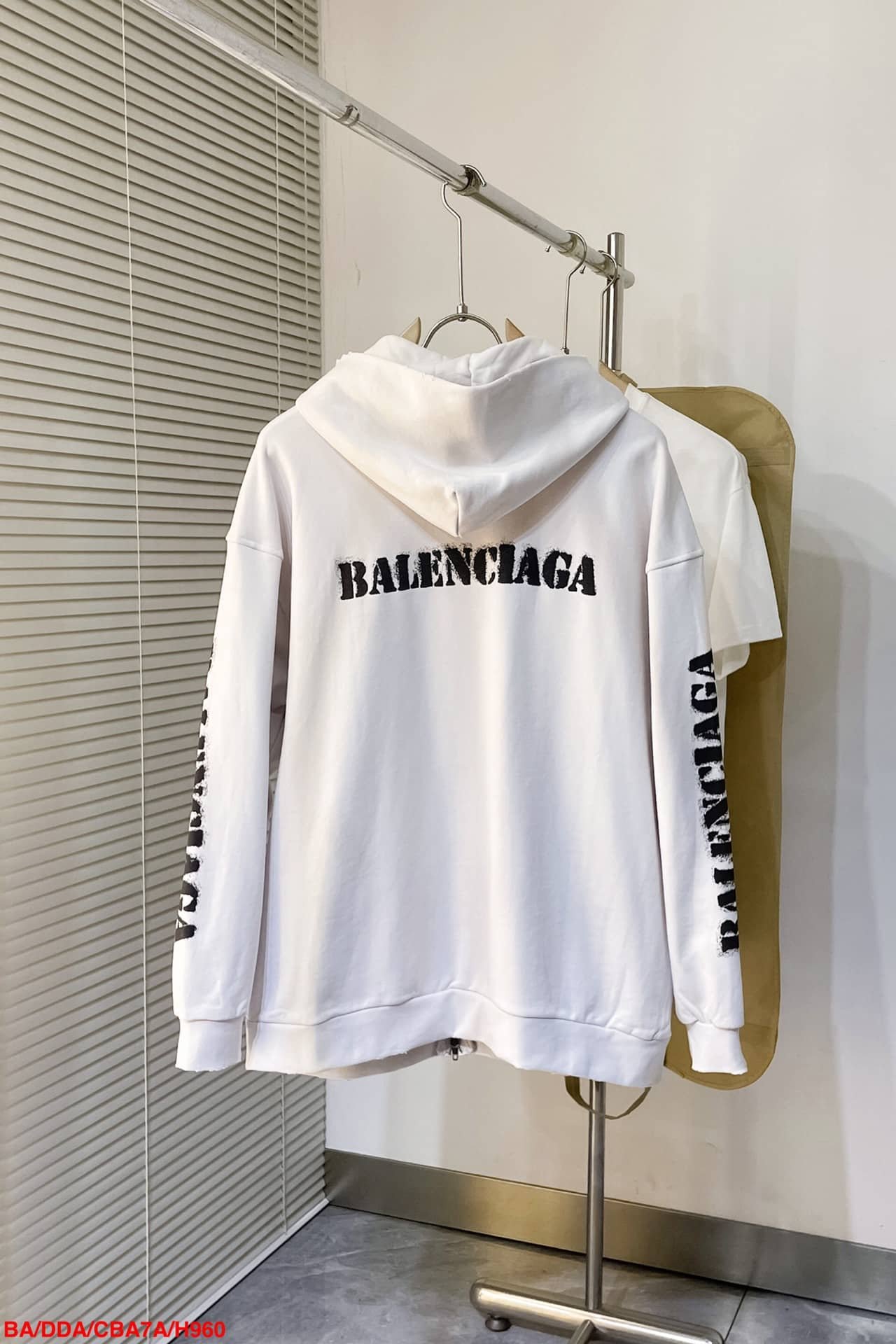 Stencil Type Zip-Up Hoodie