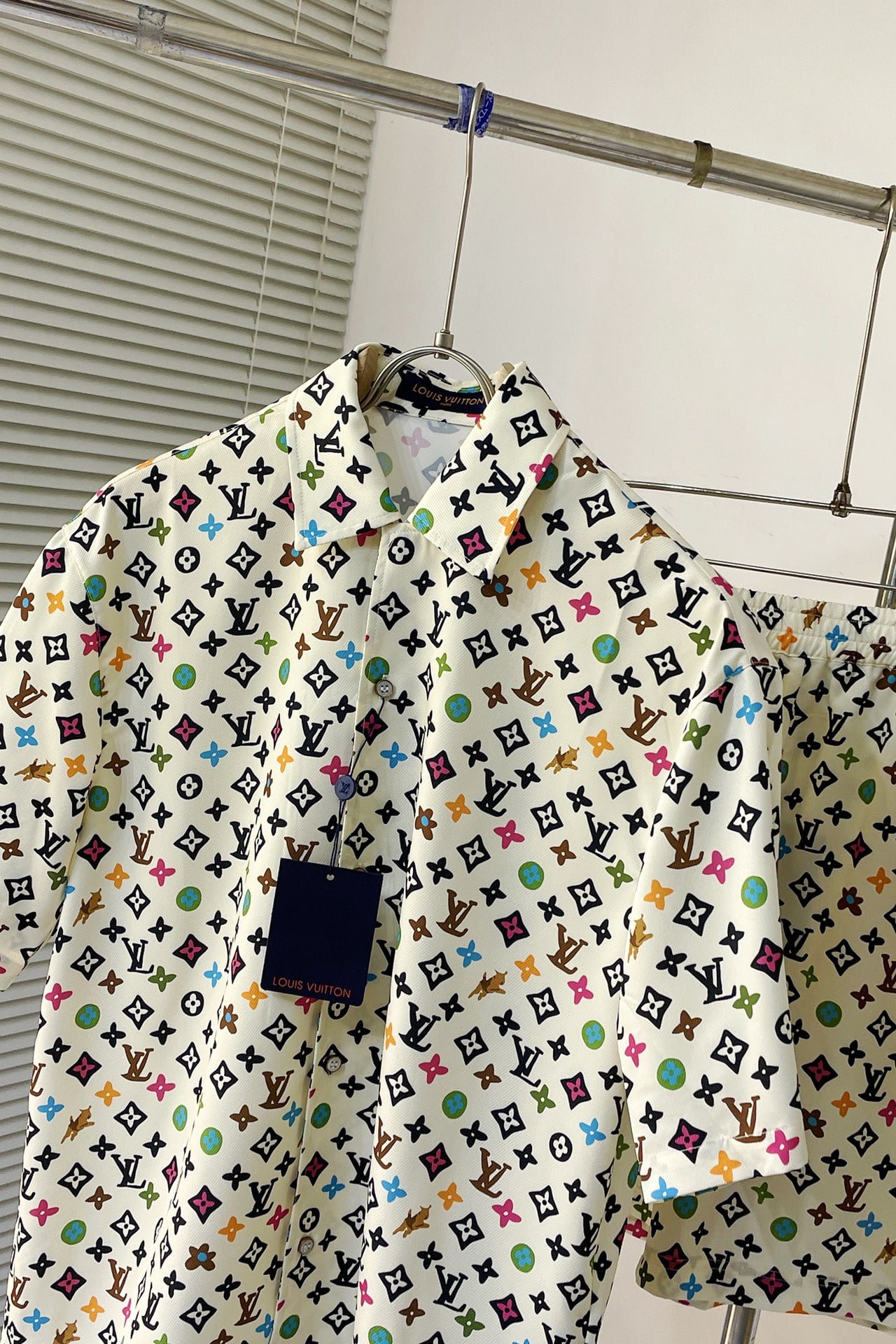 LV Monogram Printed Short-Sleeved Silk Shirt+Monogram Printed Silk Shorts