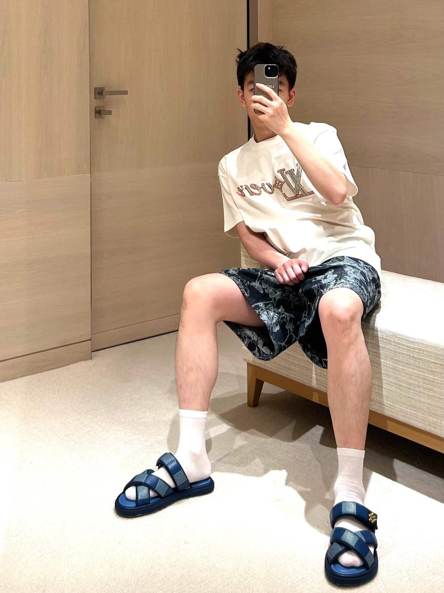 LV Embroidered Short-Sleeved T-Shirt