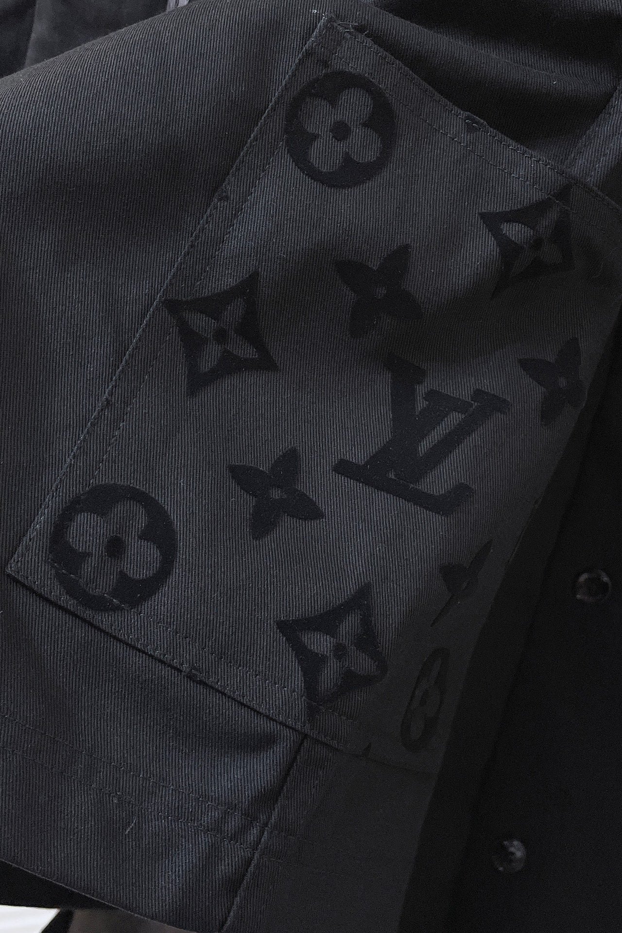 LV Flocked Cotton Cargo Shorts
