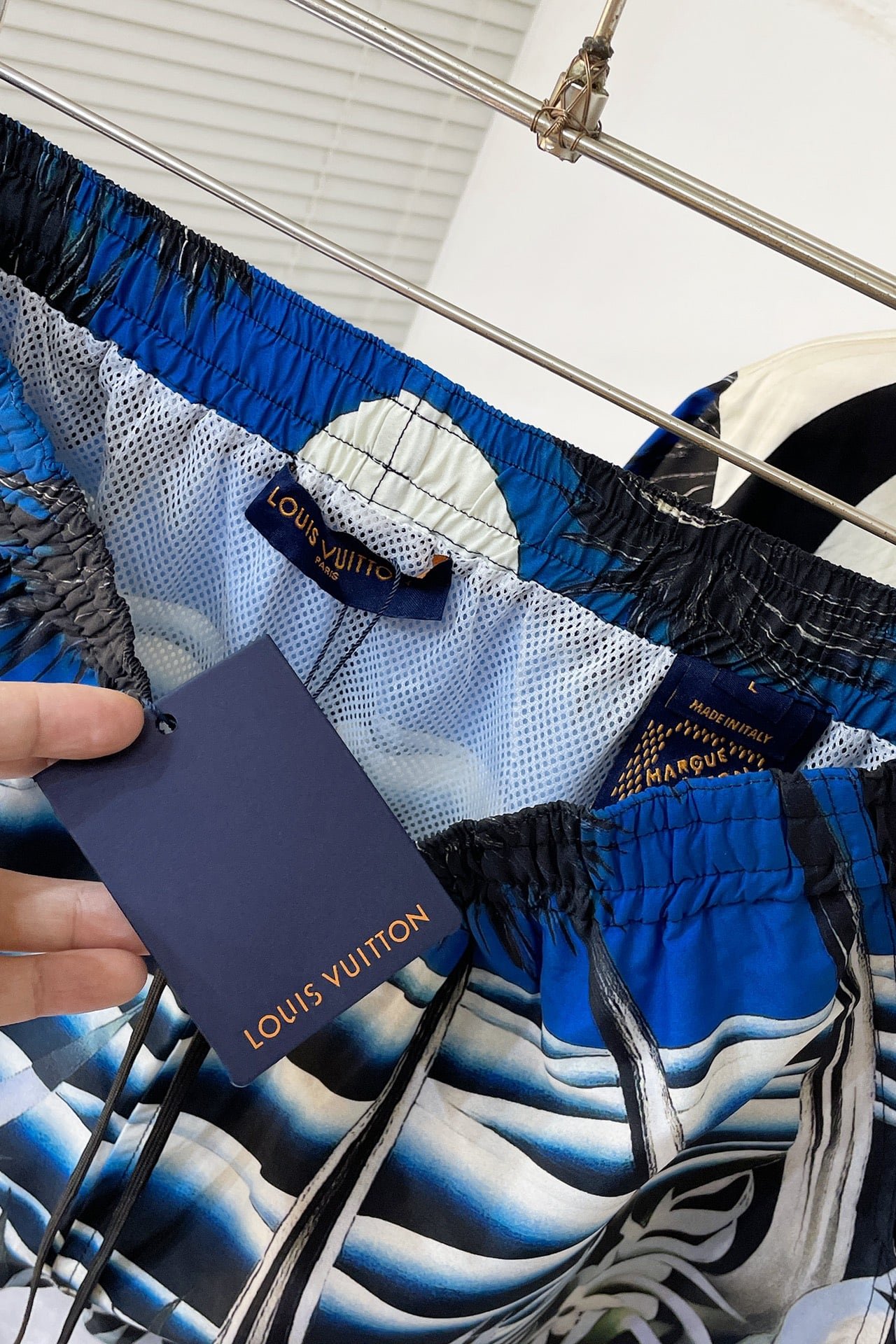 LV Printed Short-Sleeved Cotton Shirt+Technical Cotton Jersey Shorts