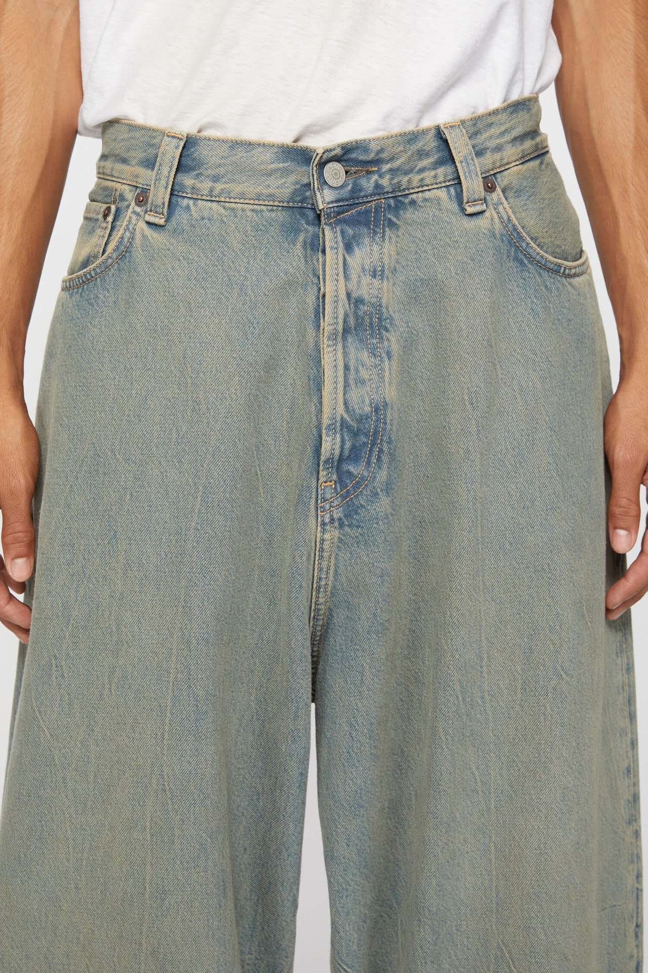 Super baggy fit jeans