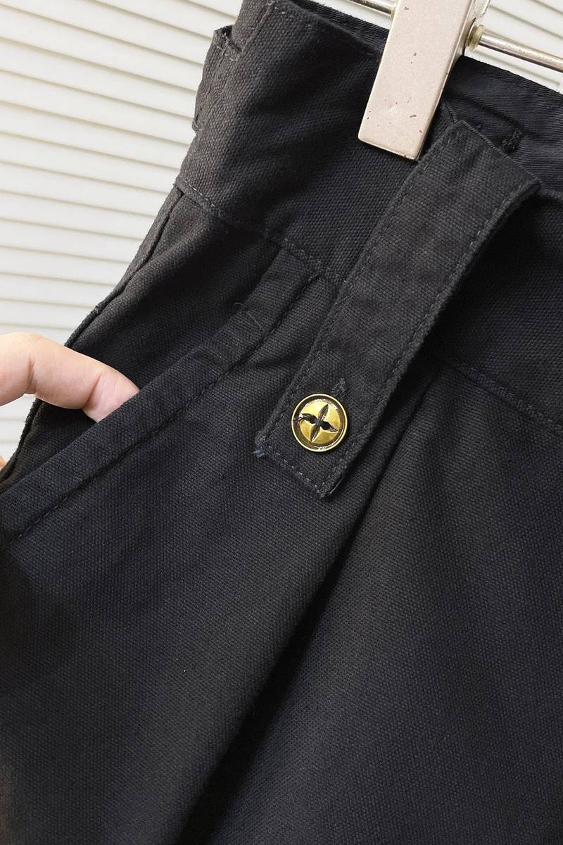 LV Cotton Utility Cargo Shorts