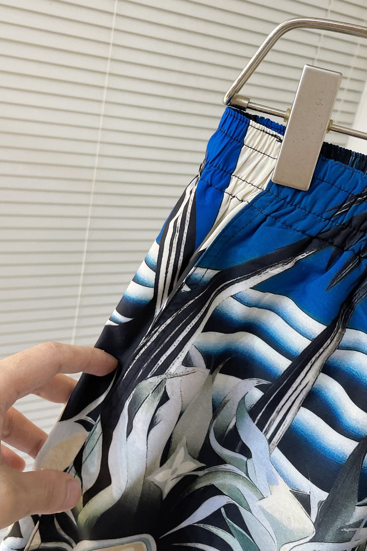 LV Printed Short-Sleeved Cotton Shirt+Technical Cotton Jersey Shorts