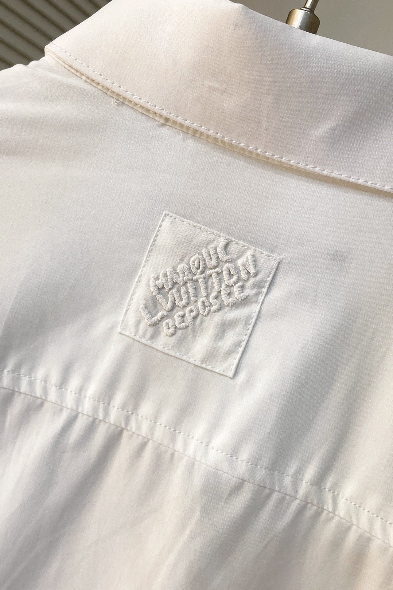 LV Fitted Long-Sleeved Cotton Shirt With Pearl Buttons