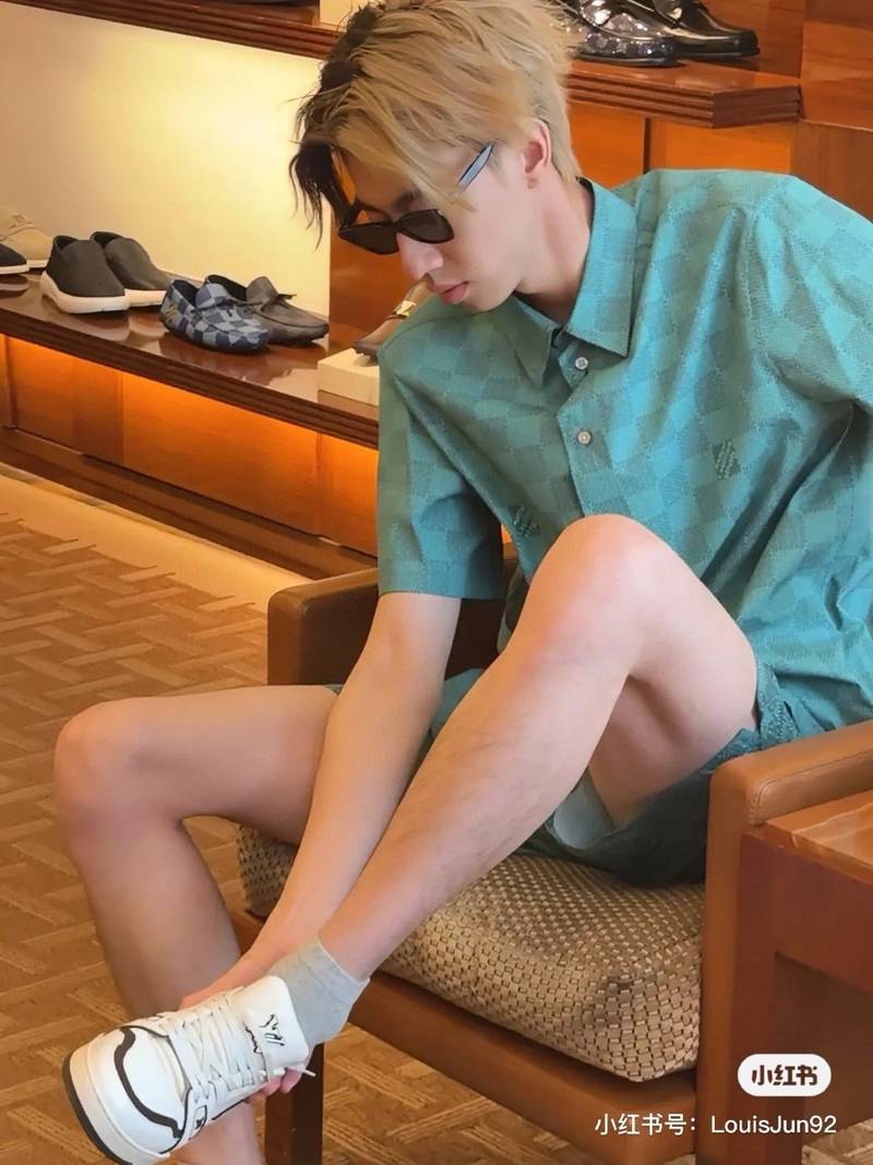 LV Printed Short-Sleeved Cotton Shirt+Printed Nylon Swimshorts