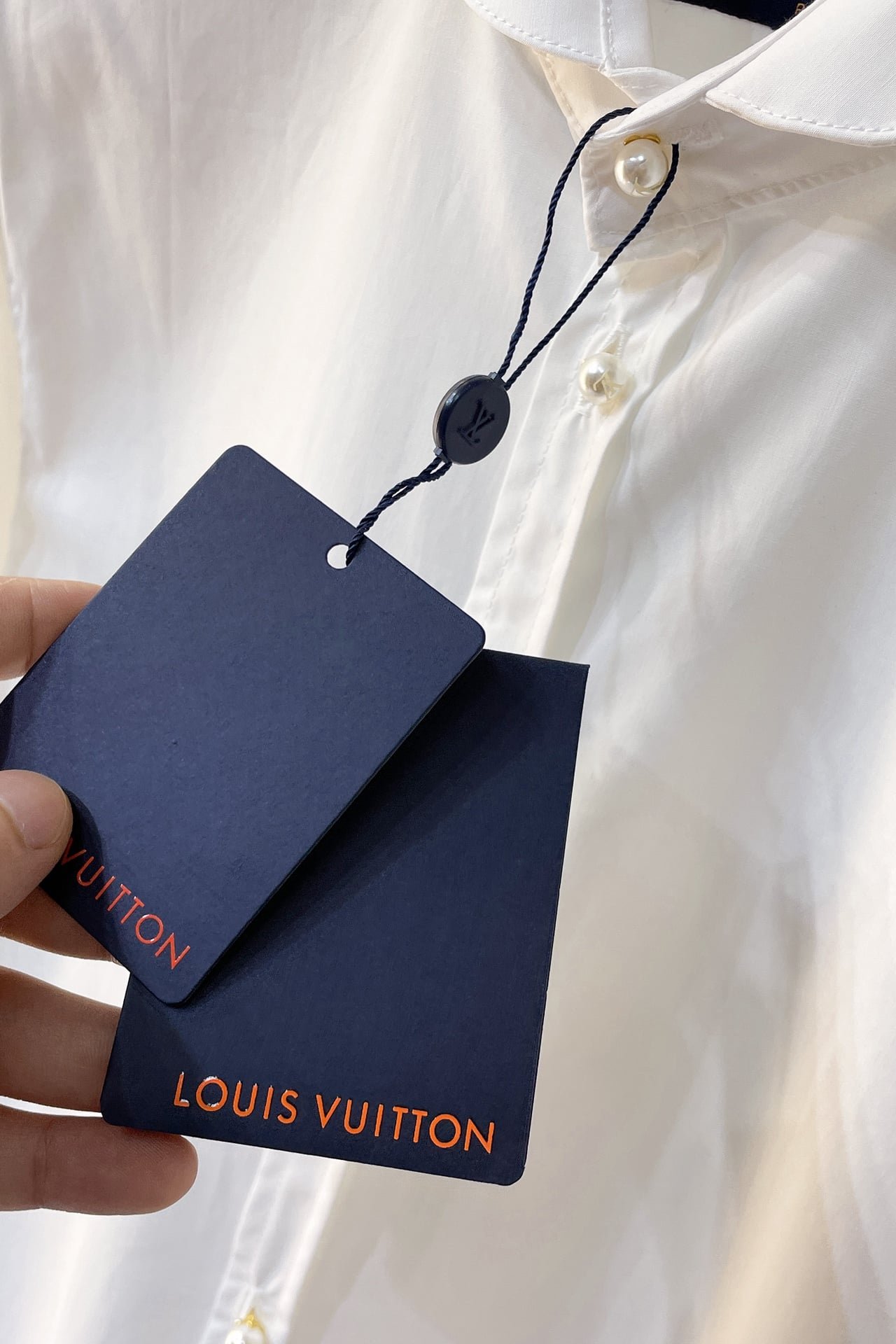 LV Fitted Long-Sleeved Cotton Shirt With Pearl Buttons
