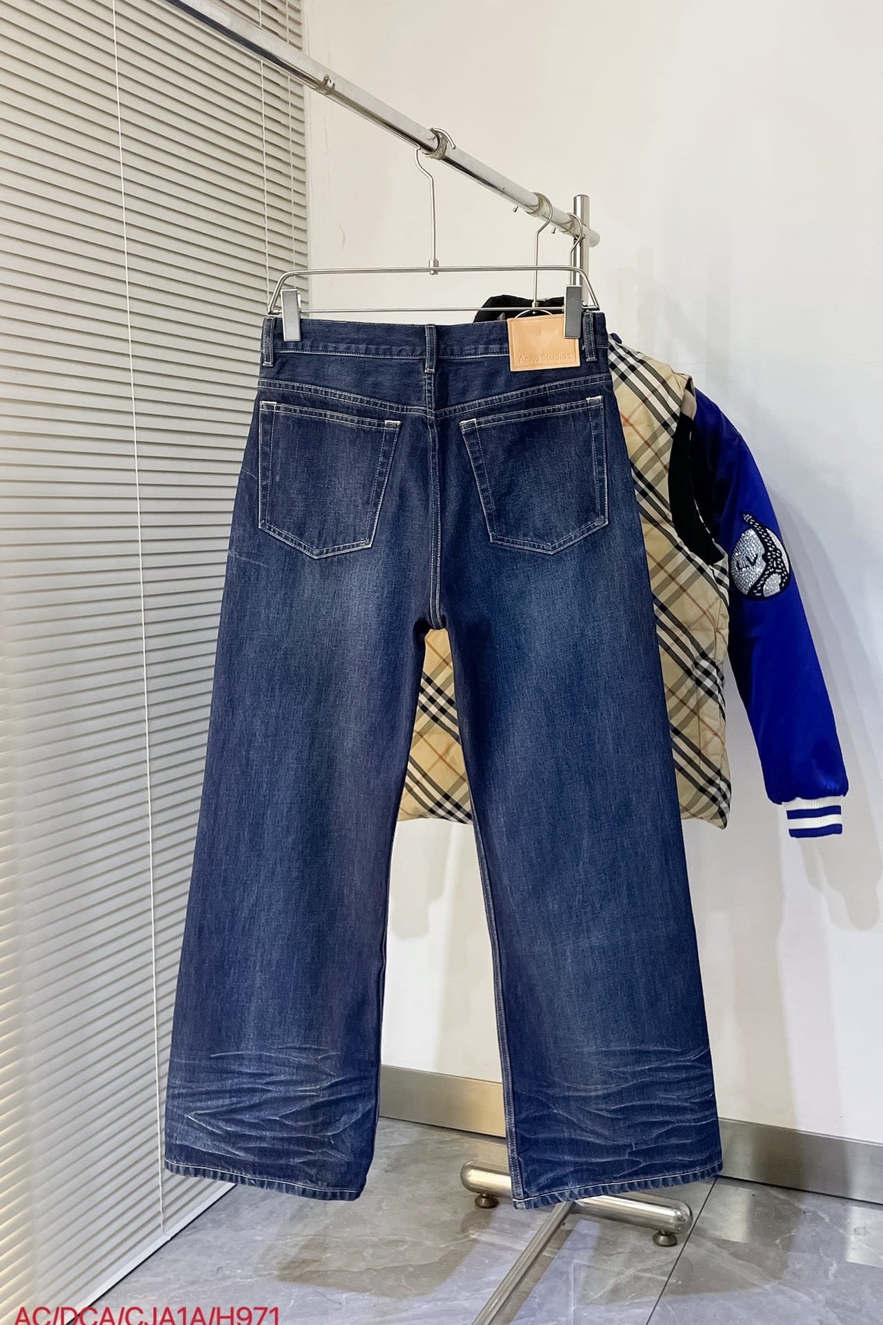 Loose fit jeans