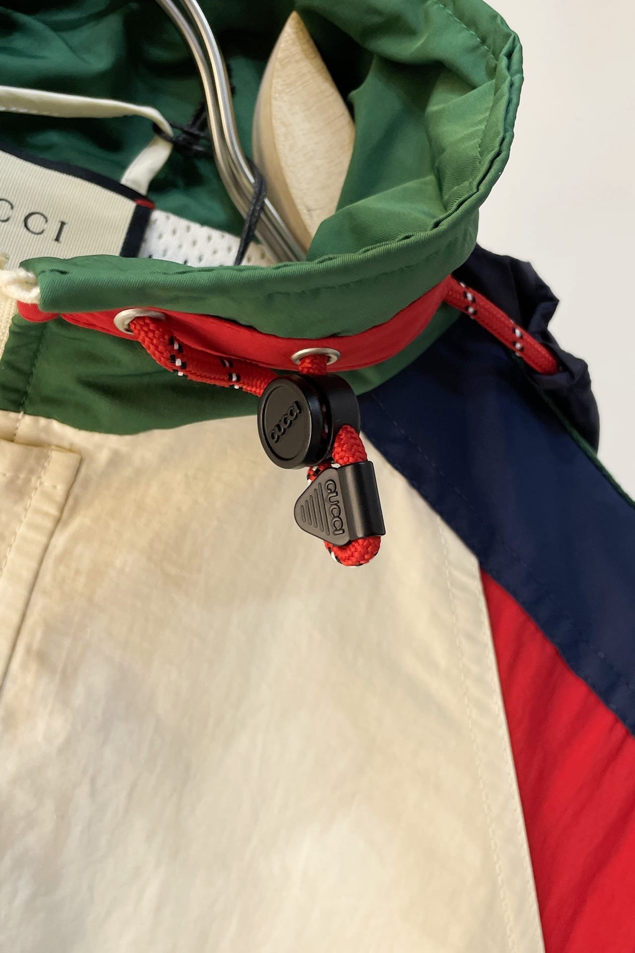 Gucci cotton nylon jacket with patch