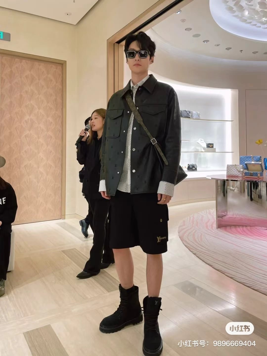 LV Cotton Utility Cargo Shorts