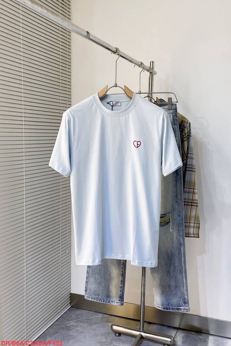 Dior CD Heart Relaxed-Fit T-Shirt