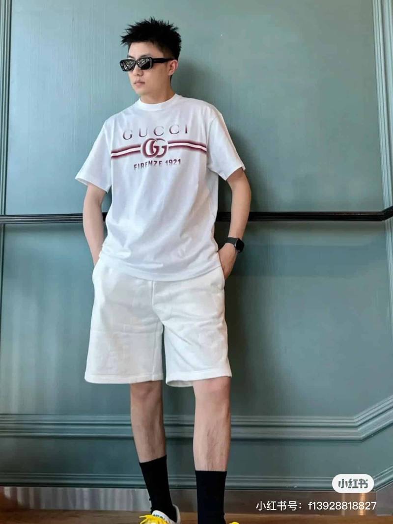 Cotton jersey T-shirt with Gucci print