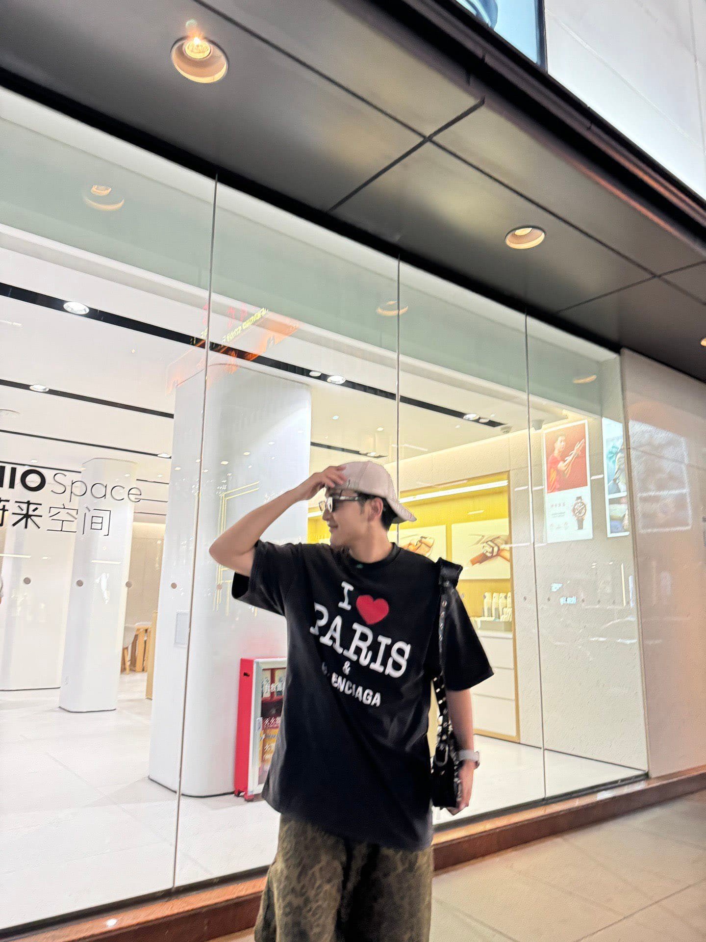 I Love Paris   Balenciaga T-Shirt