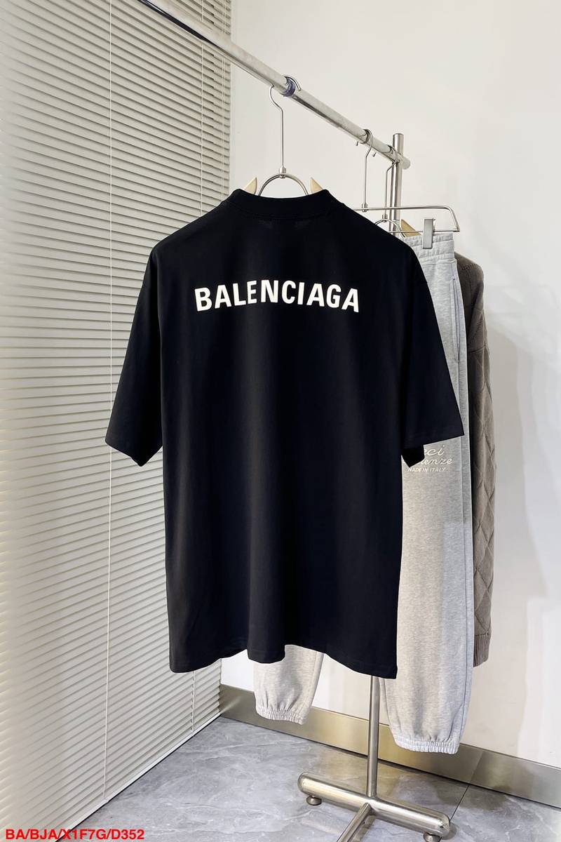 Balenciaga Back T-Shirt Medium Fit