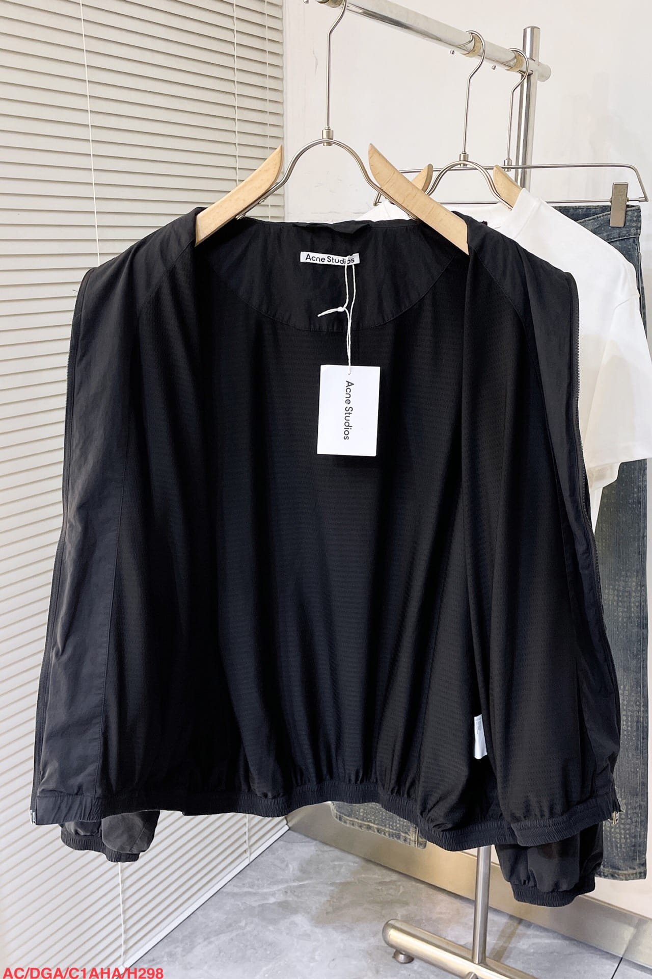 Logo zipper jacket
