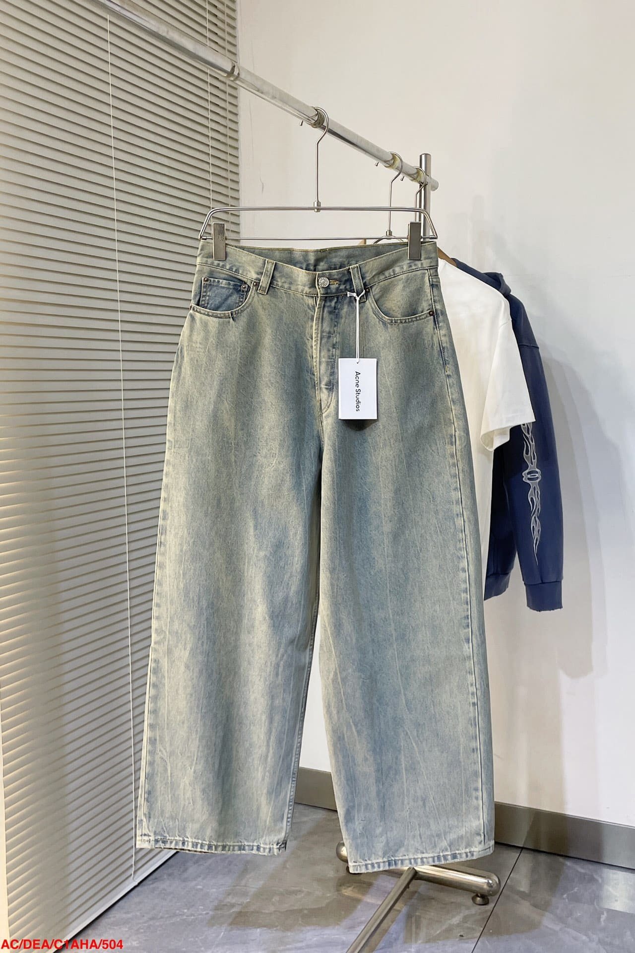 Super baggy fit jeans