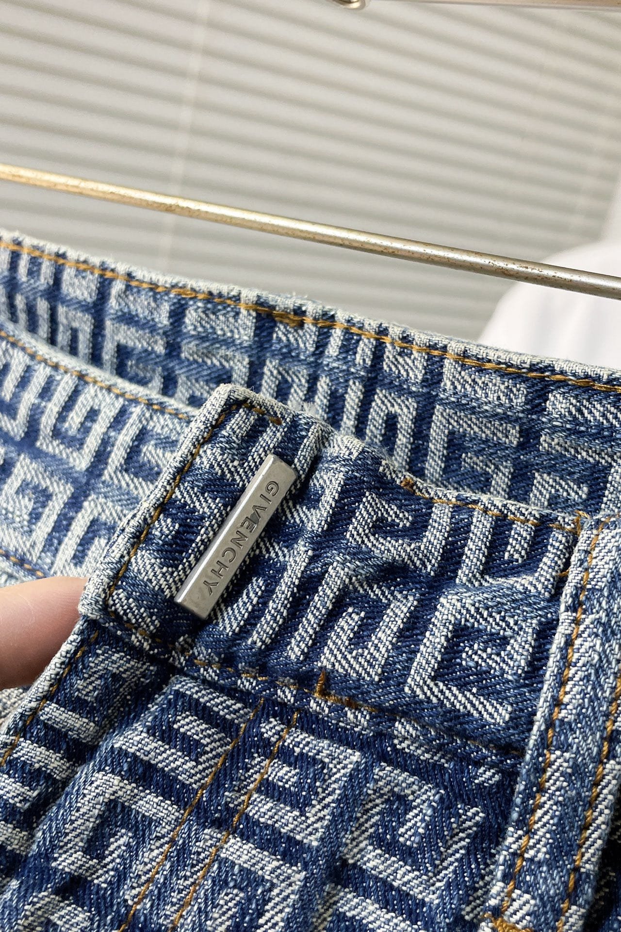 Givenchy 4G shorts in denim
