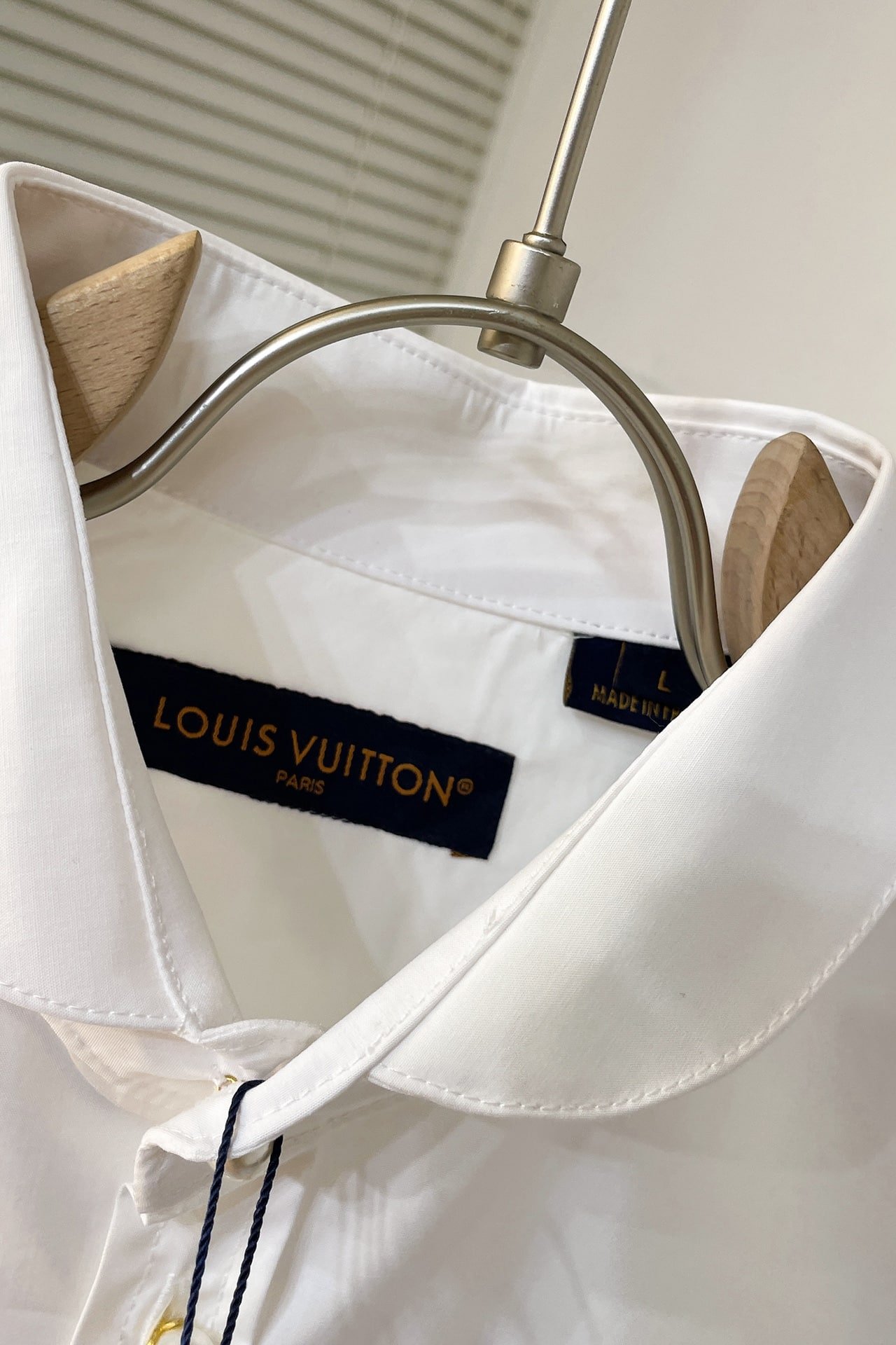 LV Fitted Long-Sleeved Cotton Shirt With Pearl Buttons