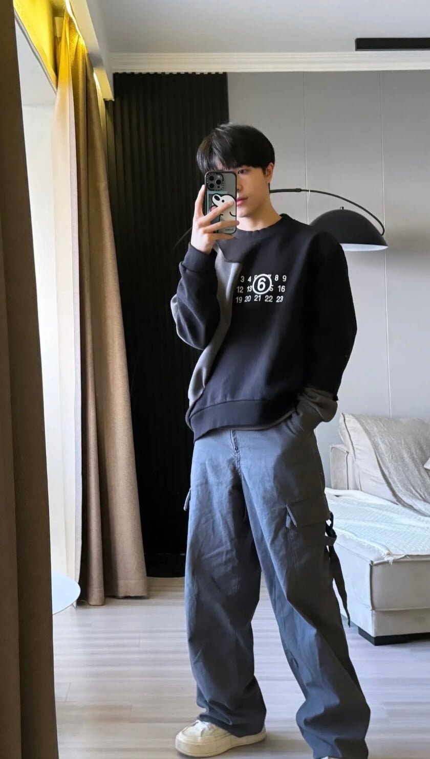 MM6 sweatshirt