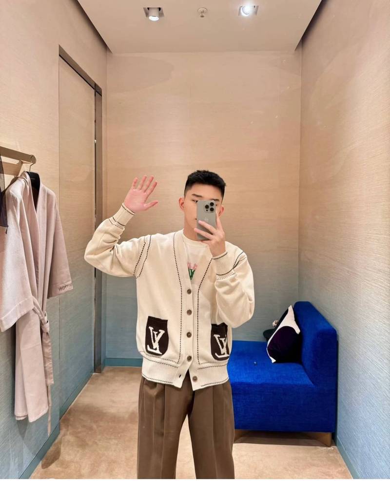 LV Signature Light Cardigan