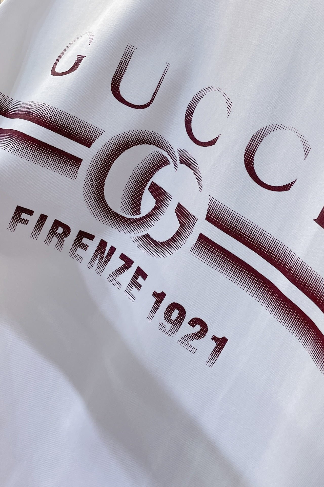 Cotton jersey T-shirt with Gucci print